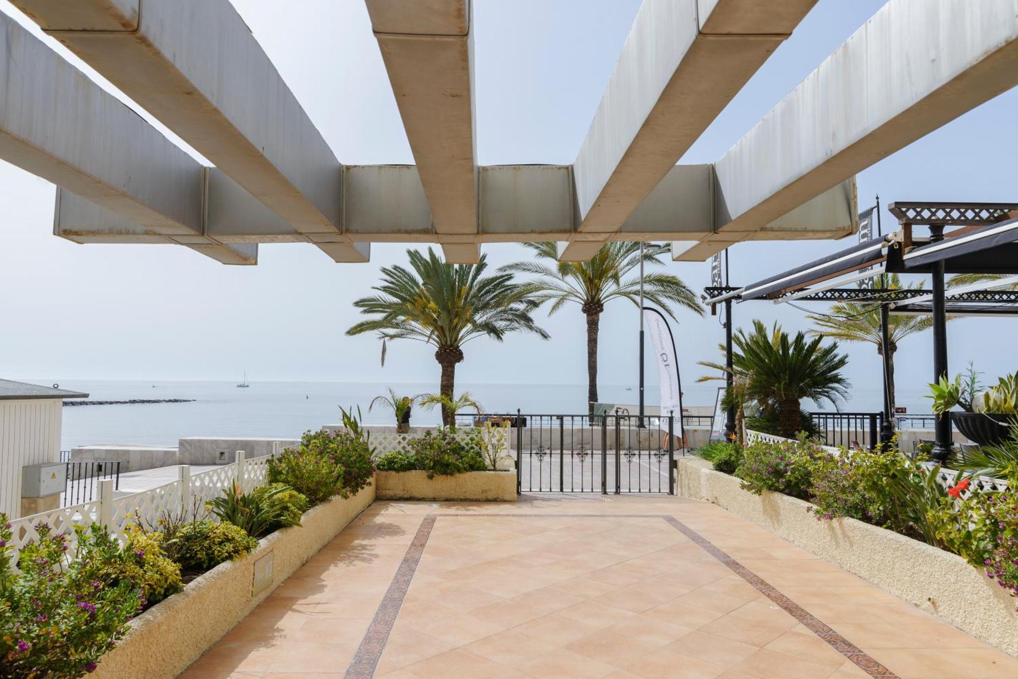 Sea Front Apartment In Marbella Center Exterior foto
